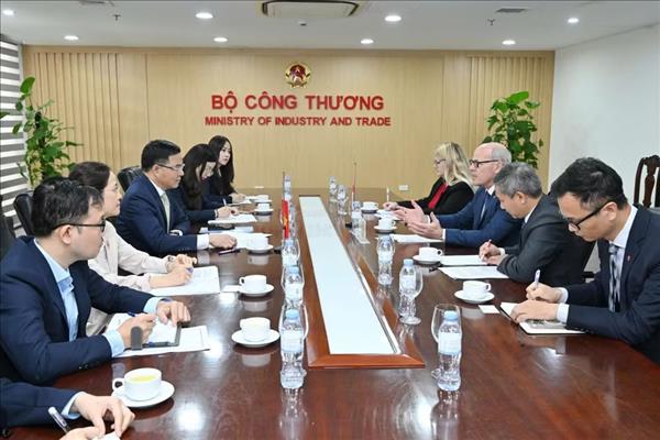 Le Vietnam et le Canada veulent élargir leur coopération commerciale