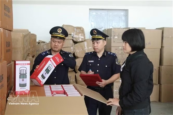 Hanoi refuerza ofensiva contra falsificaciones y violaciones de propiedad intelectual