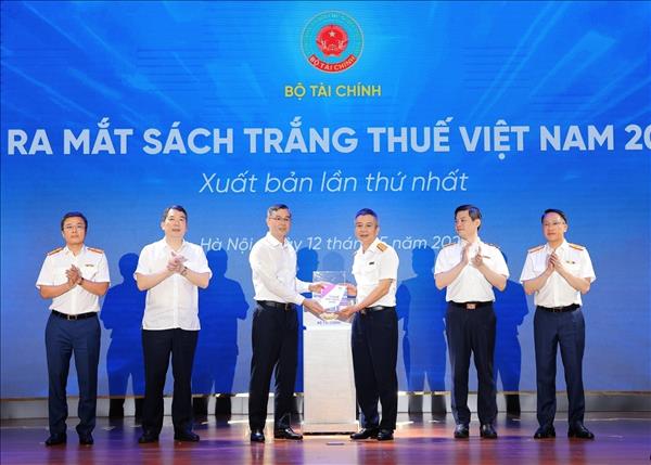 Le Vietnam publie son tout premier Livre blanc sur la fiscalité
