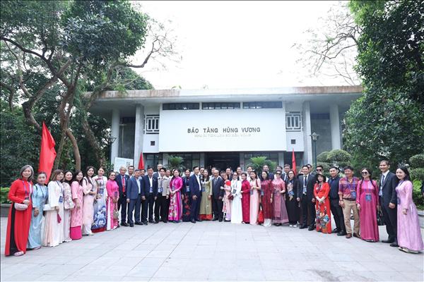 Overseas Vietnamese community contributes to national unity, development