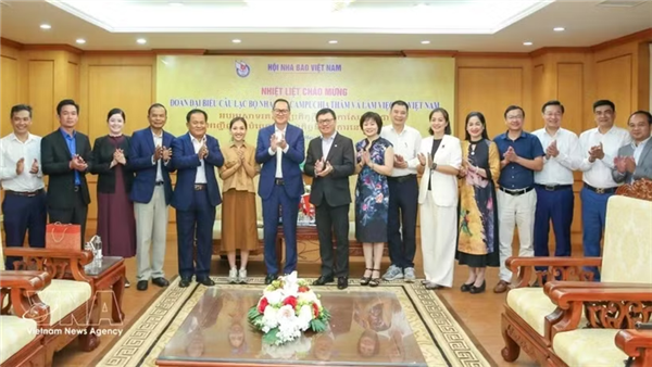 Coopération médiatique Vietnam-Cambodge à lère du numérique et de lIA