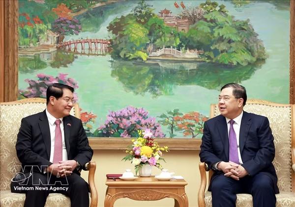 Vietnam reafirma la máxima prioridad a la relación especial con Laos