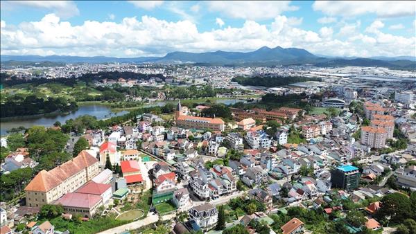 Lâm Đồng đẩy mạnh phân cấp, nâng cao hiệu lực quản lý ở cơ sở