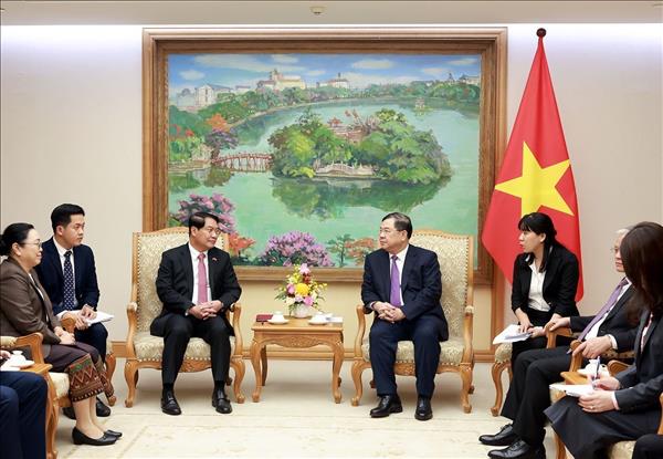 Phó Thủ tướng Thường trực Phạm Gia Túc tiếp Bí thư Thành ủy, Chủ tịch Hội đồng nhân dân Thủ đô Viêng Chăn (Lào)