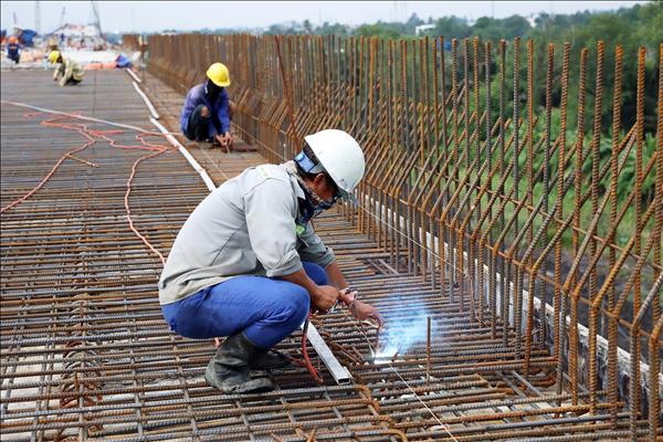 PM draws red line on May 10 as public capital disbursement lags