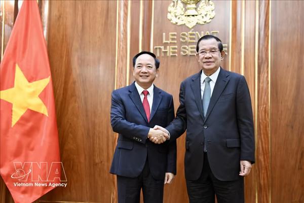 Le Vietnam et le Cambodge renforcent leur coopération politique