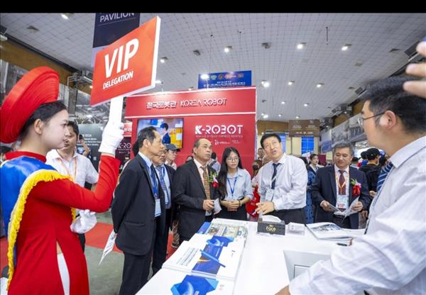 베트남·한·중 공동 주최 VINAMAC EXPO 2026 하노이서 개막…국내외 280여 개 기업 참가