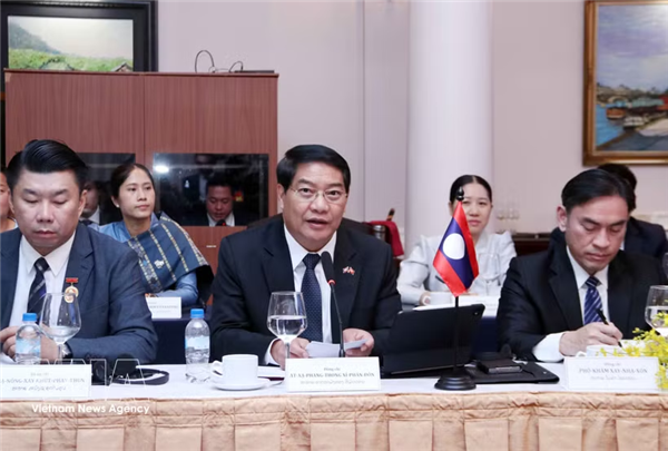 越南胡志明市与老挝首都万象深化2026-2030年合作