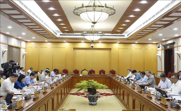 Politburo discusses institutional breakthroughs to drive Ho Chi Minh Citys development