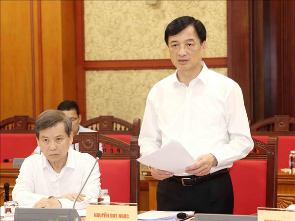 Central Steering Committee for reviewing two-tier local administration model operation convenes first meeting
