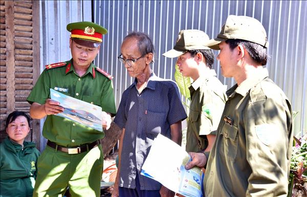Điểm tựa bình yên từ địa bàn cơ sở