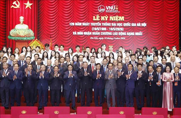 Vietnam National University, Hanoi must rise as symbol of Vietnamese intellect: Top leader
