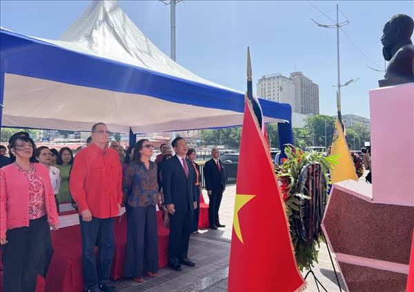 Le Venezuela salue la pensée Hô Chi Minh à loccasion de son 136e anniversaire