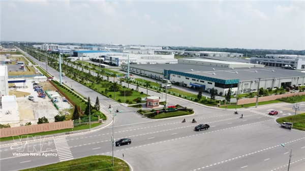 Una nueva posición de Vietnam impulsada por grandes conglomerados económicos