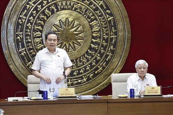 Le président de lAN Tran Thanh Man appelle à rompre avec les anciennes méthodes de travail