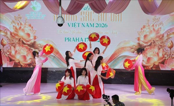 Vietnamese cultural spirit shines through Ao Dai festival in Europe