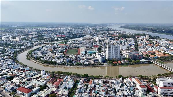 An Giang phát triển Long Xuyên thành khu vực kinh tế năng động