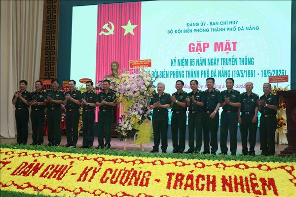 Điểm tựa vững chắc cho ngư dân vươn khơi, bám biển