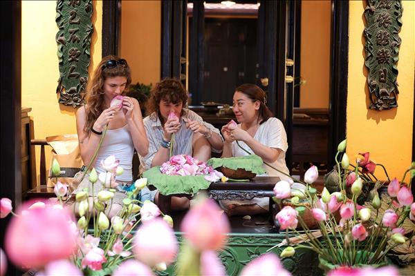 Savoring Hanois Lotus Tea Heritage in the Old Quarter