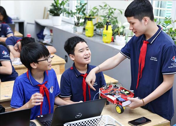 Khơi dậy tư duy sáng tạo của học sinh từ mô hình giáo dục STEM
