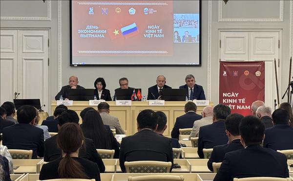 Việt Nam giới thiệu tiềm năng kinh tế và cơ hội đầu tư tại St. Petersburg