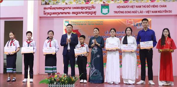 Lécole Nguyen Du au Laos perpétue les valeurs du président Hô Chi Minh
