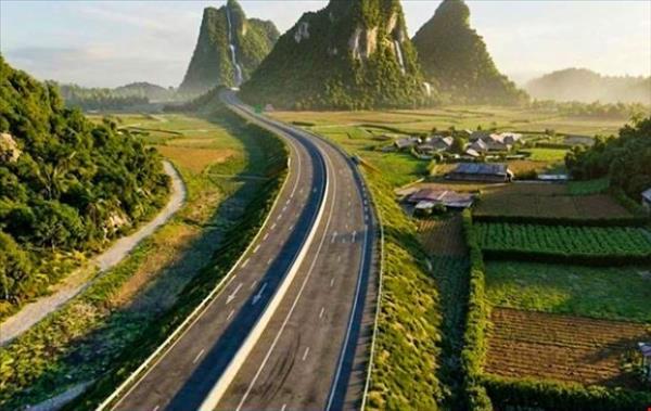 Động thổ dự án cao tốc Sơn La - Điện Biên - Cửa khẩu Tây Trang