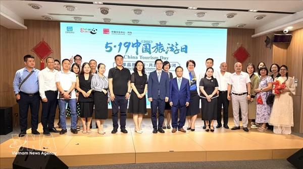 Vietnam, China eye stronger tourism ties through cultural exchanges