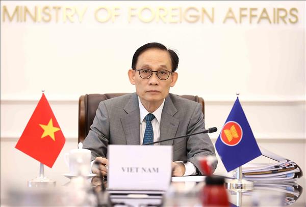 越南愿为东盟-俄罗斯建立关系35周年纪念峰会做出积极贡献