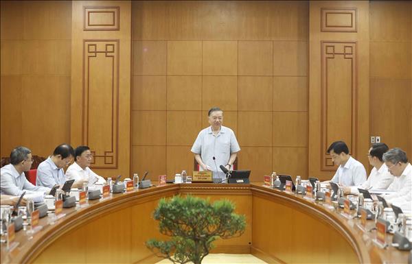 Tổng Bí thư, Chủ tịch nước Tô Lâm: Hoàn thiện đề án về phát triển công nghệ lượng tử mang tầm chiến lược