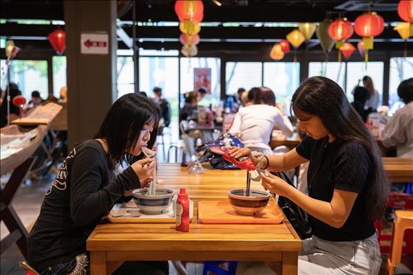 Phở Việt Nam chinh phục sinh viên Nhật Bản