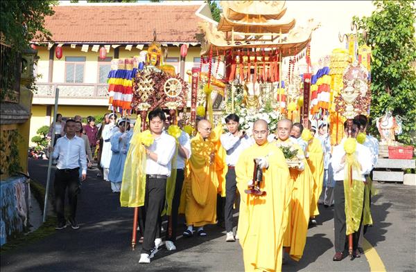 Vesak Celebrations 2026 features diverse cultural, charitable activities in Da Lat