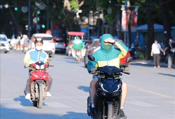 Chủ động bảo vệ sức khỏe khi nắng nóng kéo dài