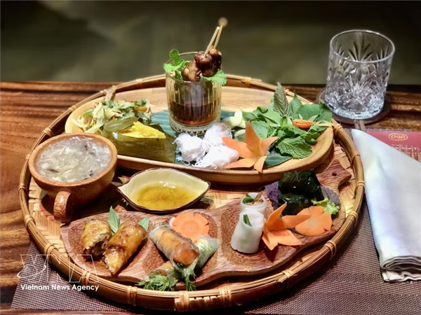 越南旅游推介特色美食与民族文化