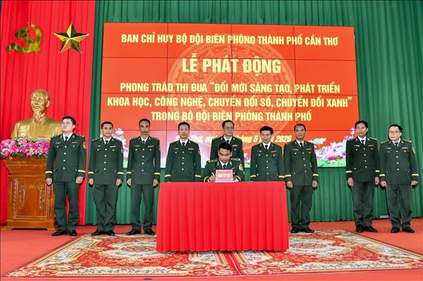 Đẩy mạnh chuyển đổi số, chuyển đổi xanh gắn với bảo vệ biên giới biển