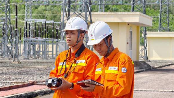 Kích hoạt loạt giải pháp cung ứng điện an toàn, ổn định trong cao điểm nắng nóng