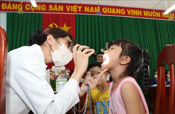 Khám sức khỏe định kỳ, quản lý sức khỏe người dân theo vòng đời