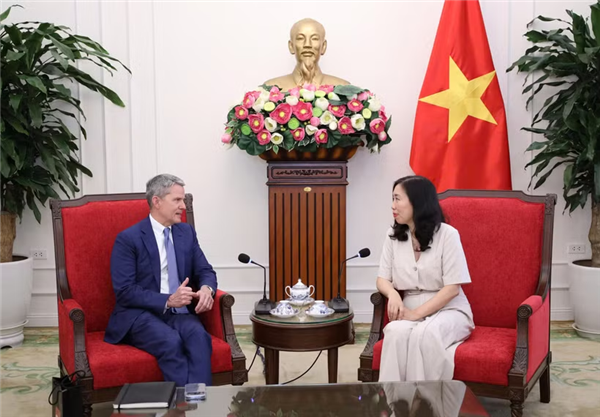Vietnam y CNN exploran cooperación mediática para APEC 2027