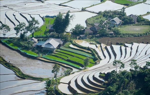 Lai Chau Enters the Stunning Water Pouring Season