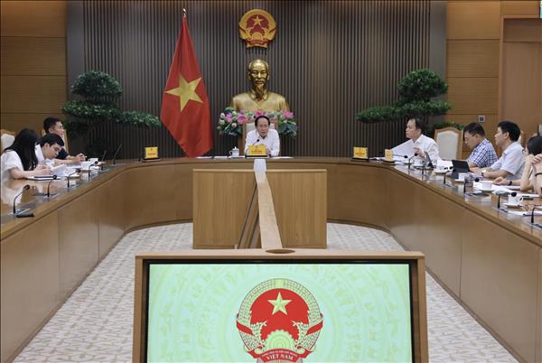 Không vì sức ép tiến độ mà hạ thấp yêu cầu về chất lượng chính sách​