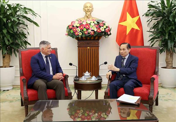 Foreign Minister lauds US Congresss role in bilateral relations