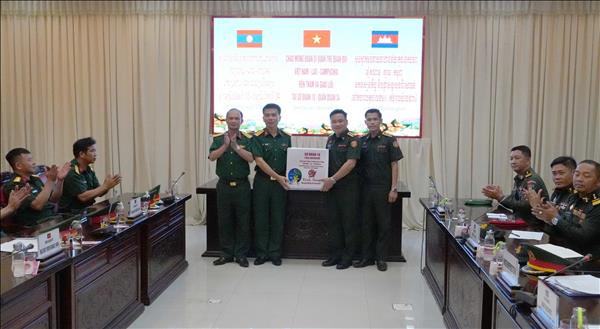 Vietnam – Laos – Cambodge : les jeunes officiers resserrent leurs liens