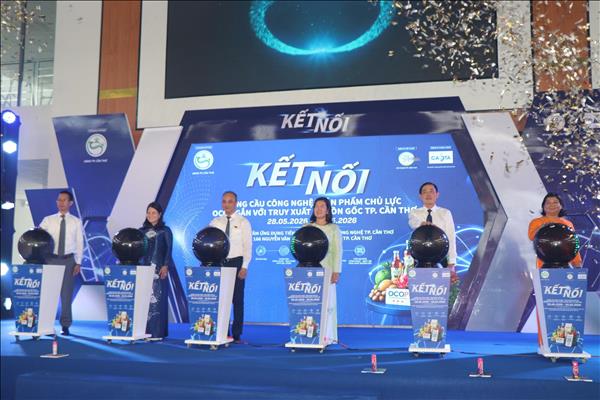 Kết nối cung cầu công nghệ - sản phẩm OCOP chủ lực