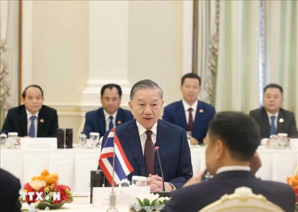 トー・ラム書記長・国家主席 タイのアヌティン首相と会談