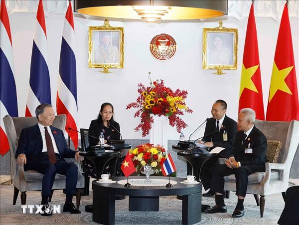 トー・ラム書記長・国家主席 タイ国会議長と会見