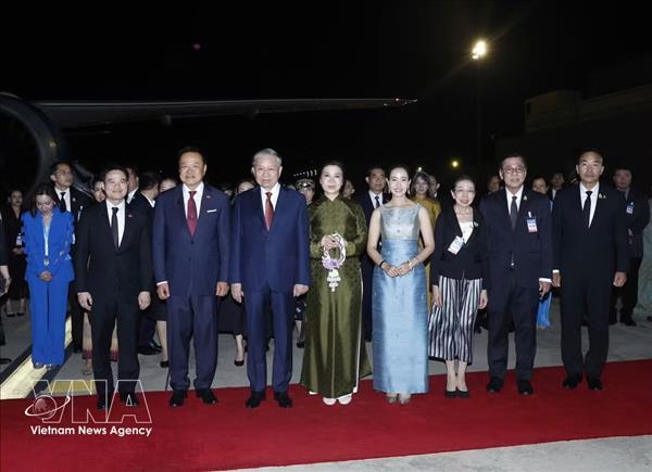 Le secrétaire général et président To Lam et son épouse concluent avec succès leur visite officielle en Thaïlande