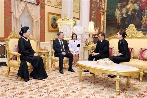 Генеральный секретарь ЦК КПВ, Президент Вьетнама То Лам и супруга встретились с Королём Таиланда Махой Вачиралонгкорном и Королевой