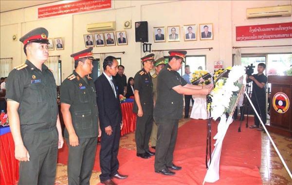 Remains of fallen Vietnamese volunteer soldiers, experts repatriated from southern Laos