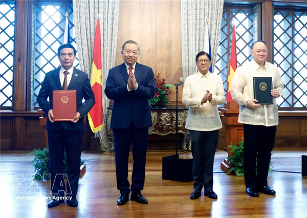 Vietnam y Filipinas elevan sus relaciones a nivel de asociación estratégica reforzada