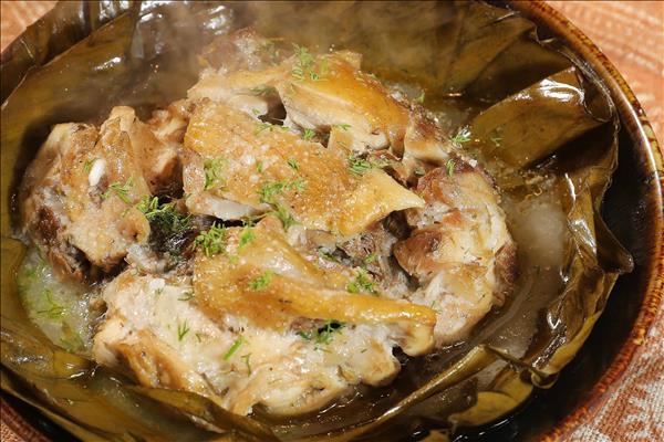 Gà mọ - món ăn lạ của người Thái ở Sơn La